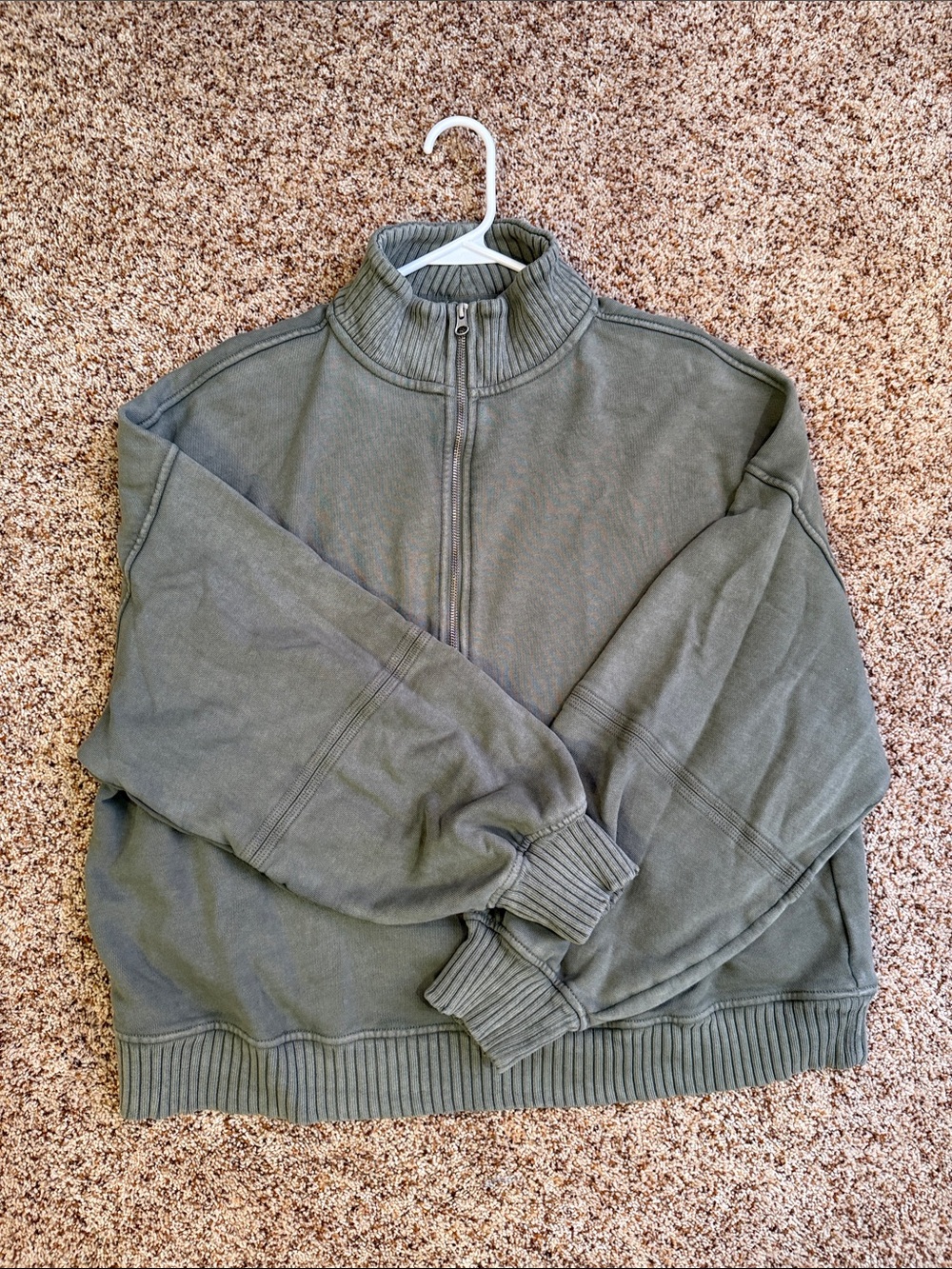 Aerie Women’s Zip-Up Sweatshirt in Olive Green, XL - Picture 5 of 5